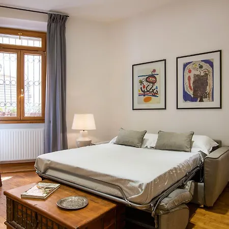 Cozy Loft @ Monti شقة