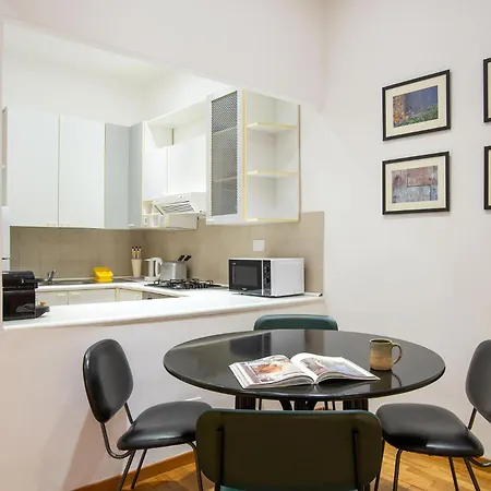 Cozy Loft @ Monti شقة روما