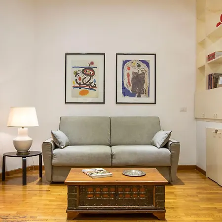 Cozy Loft @ Monti شقة